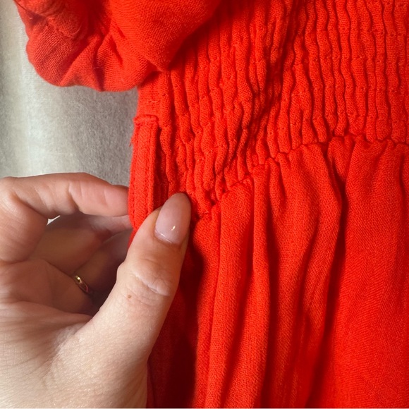 Sim‎ & Sam Vibrant Red orange Dress made in India new lined soft Smocked New - Picture 8 of 8